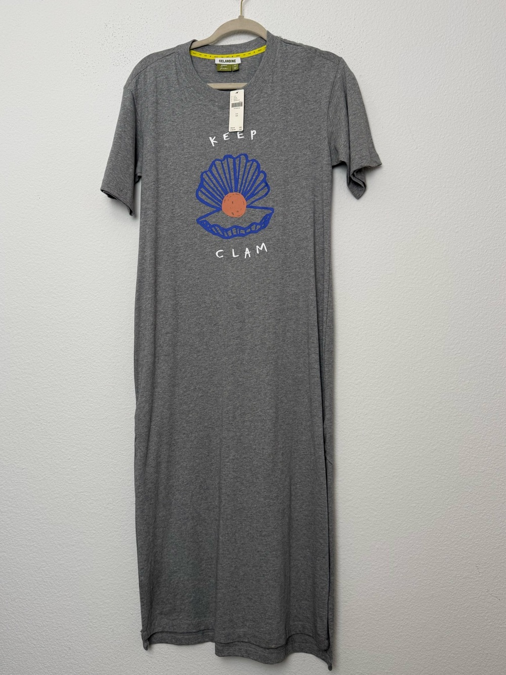 Celendine Keep Clam Maxi T Shirt Dress XS Gray Shell Pearl Graphic NWT
